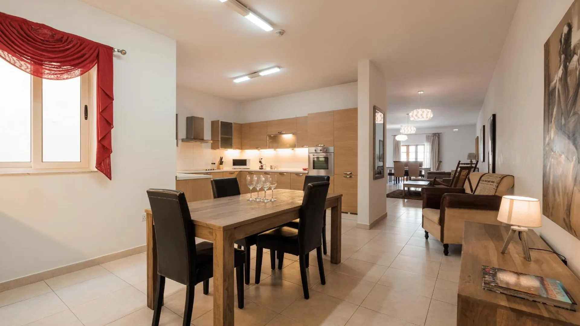 Larger Than Usual 3Bd Apartment Sliema Malta