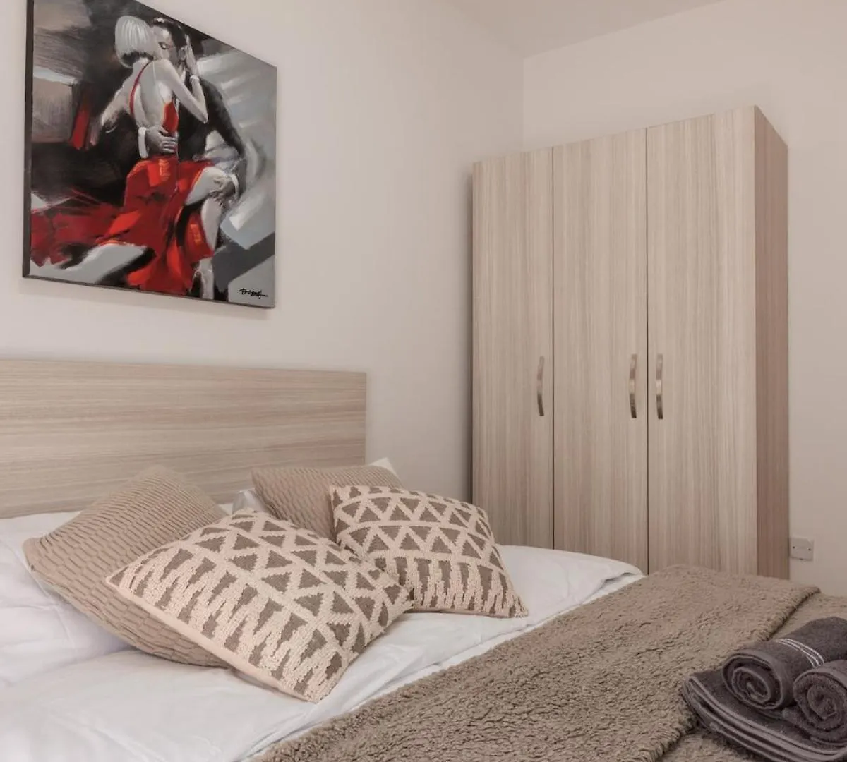 Larger Than Usual 3Bd Apartment Sliema