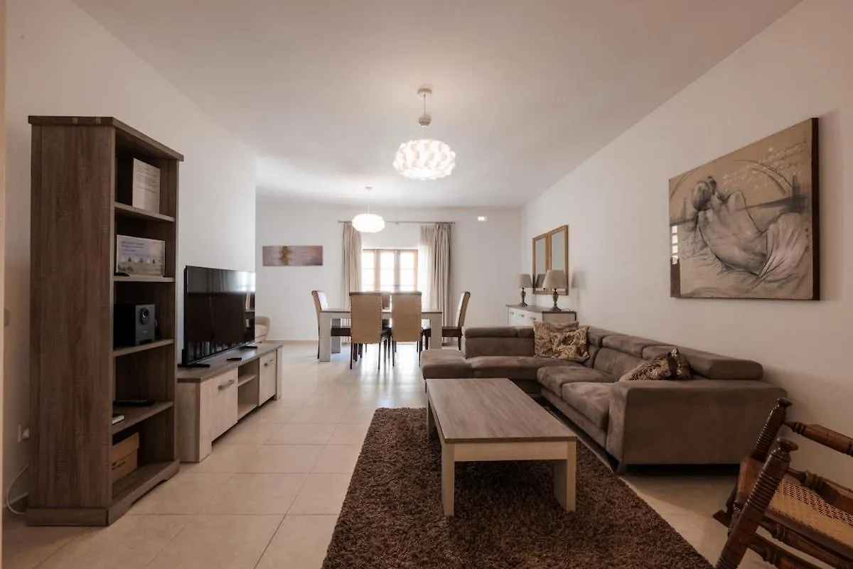 Larger Than Usual 3Bd Apartment Sliema